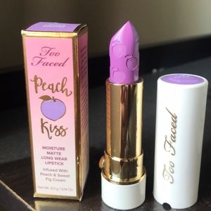 Too Faced Peach Kiss in “After School Special”